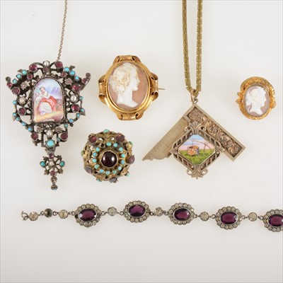 Lot 339A - A collection of Victorian and later jewellery.