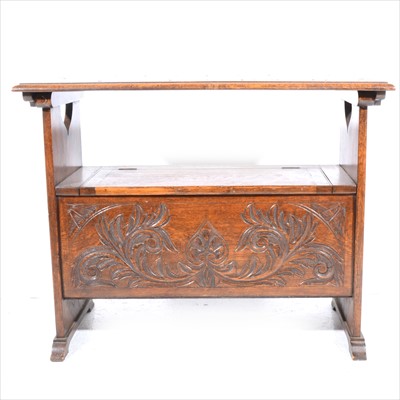 Lot 395 - An oak Monks bench