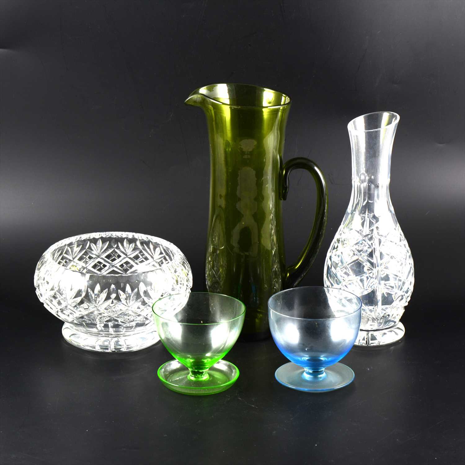 Lot 39 - Three boxes of assorted glassware