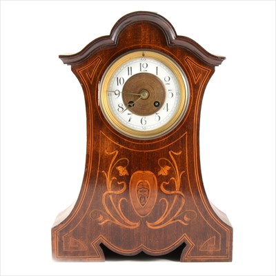 Lot 100 - An Edwardian 8 day mantel clock
