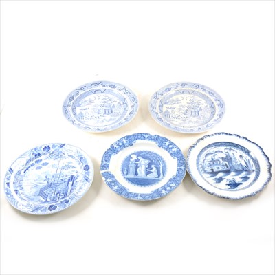 Lot 100 - Quantity of blue and white transfer ware, Sunderland Pottery lustreware bowl, etc