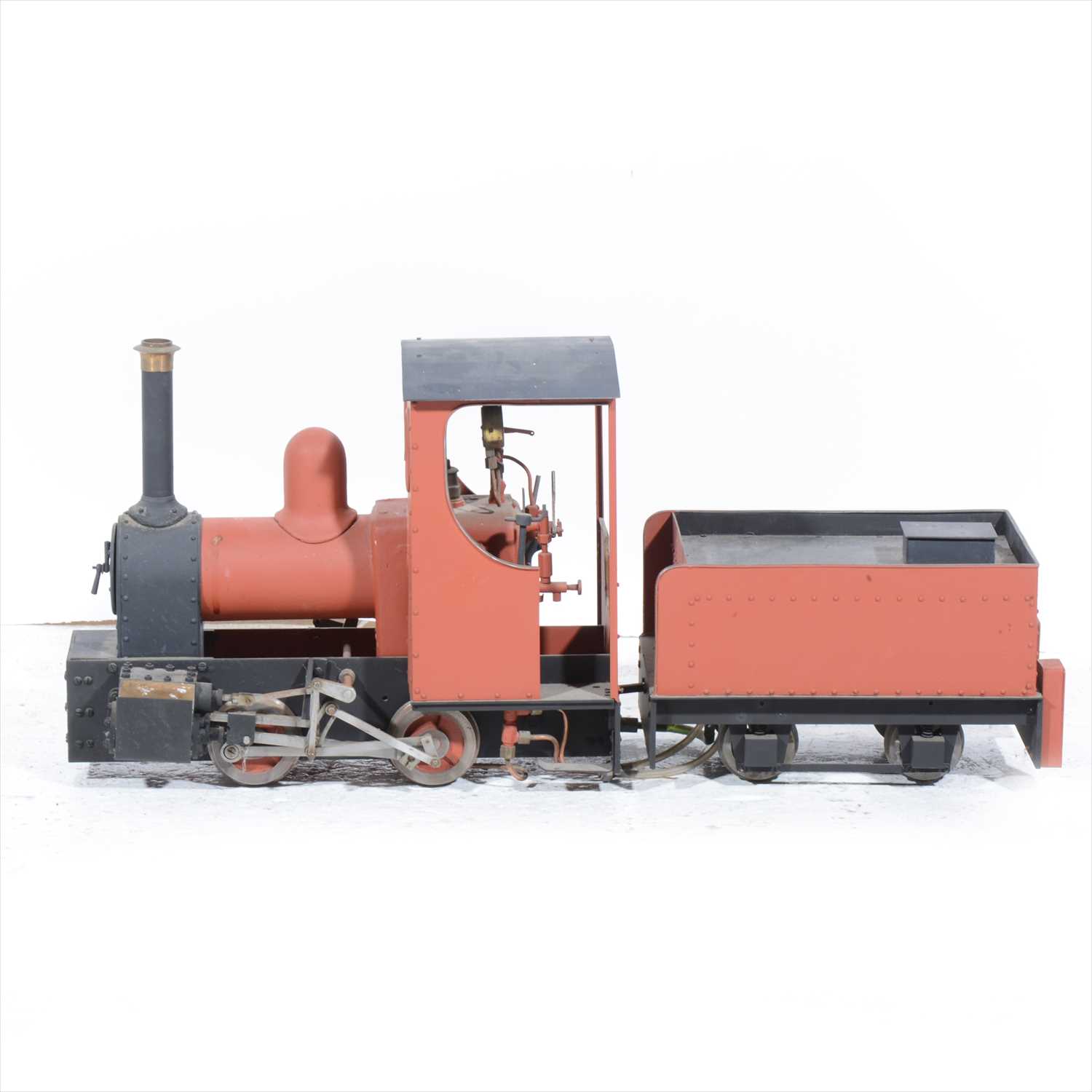 Lot 39 - A scratch built live steam tank engine