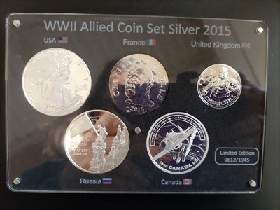 Lot 183 - Silver proof commemorative medallion 'Special Air Service Colonel Sir David Stirling 1915', cased, and a WWII allied coin set 2015 silver proof set, cased.