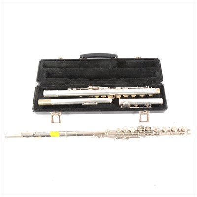 Lot 149 - Buescher flute, cased, and another flute (missing end)