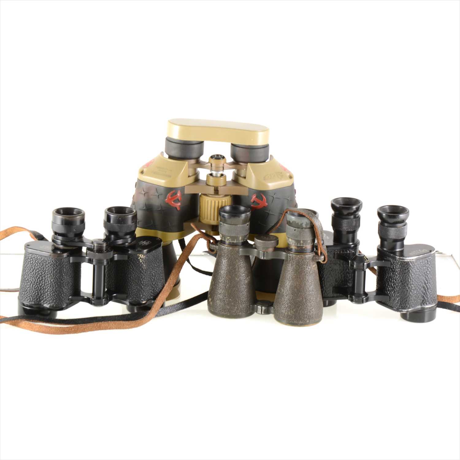 Lot 145 - Four pairs of binoculars, including a pair of Carl Zeiss Jena field glasses, 1913.