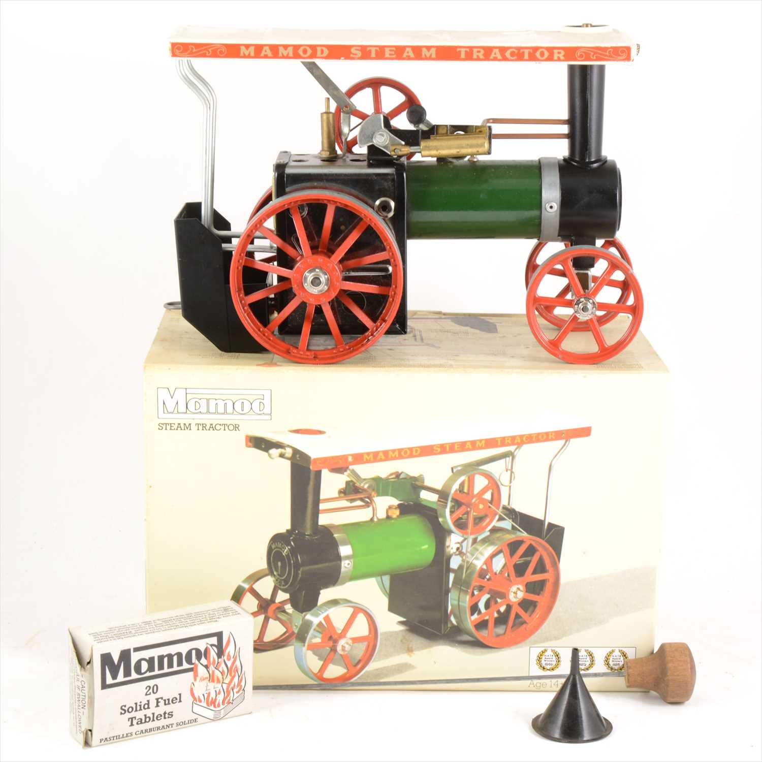 Lot 19 - Mamod live steam; TE1a steam tractor traction engine, boxed