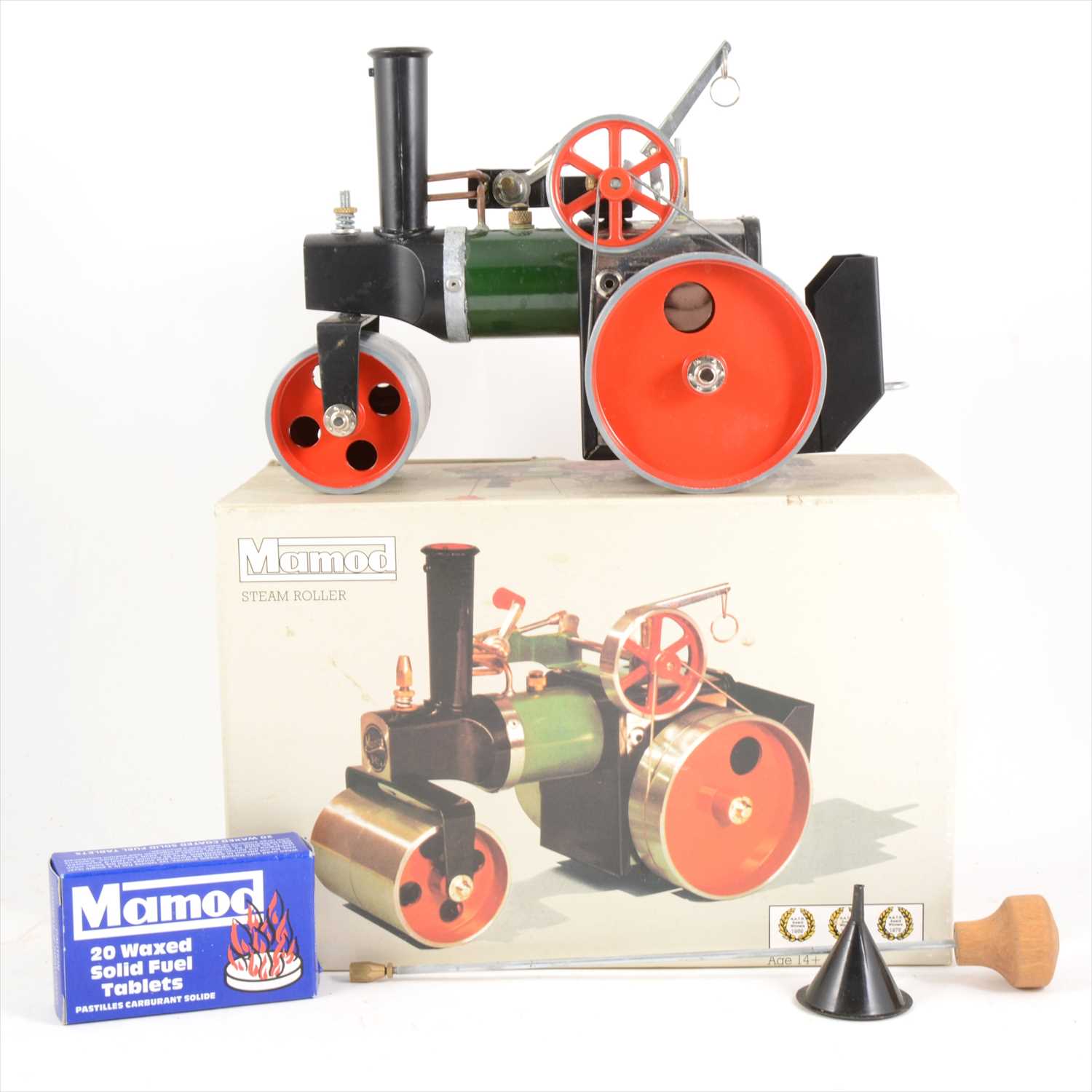 Lot 28 - Mamod live steam; SR1a steam roller engine, boxed
