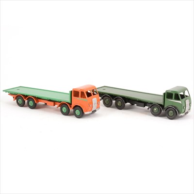 Lot 119 - Dinky Toys; no.502 and no.902 Foden flat-bed lorries