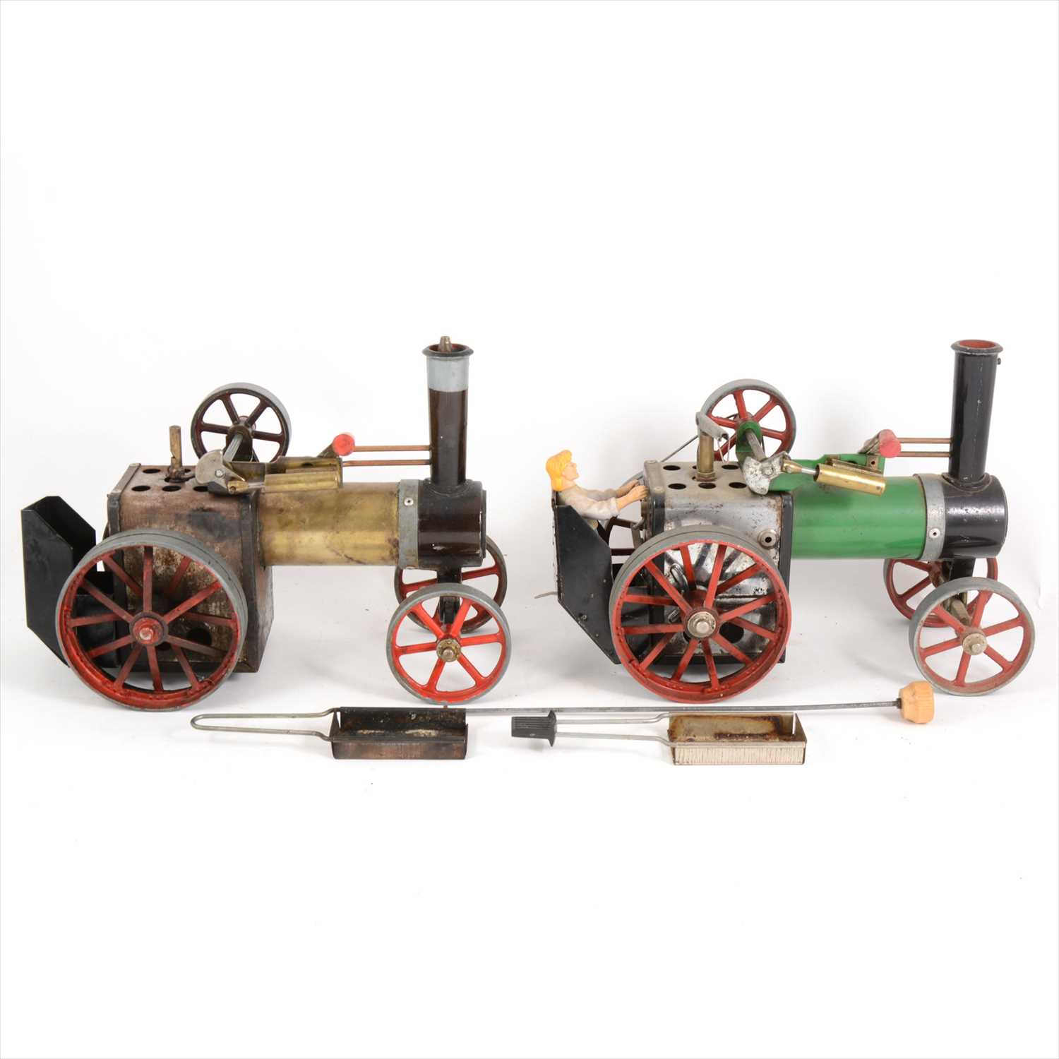 Lot 33 - Mamod live steam; two TE1A traction engines, in gold and green, both canopies missing