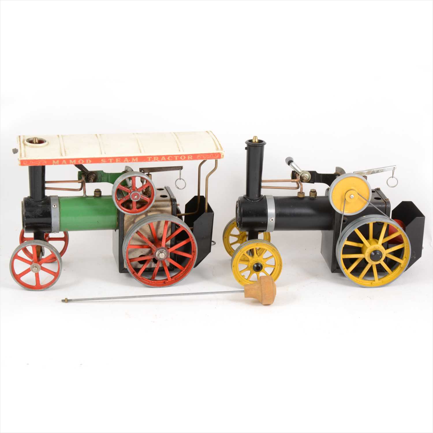 Lot 31 - Mamod live steam; two TE1A traction engines, green body and black/yellow body.