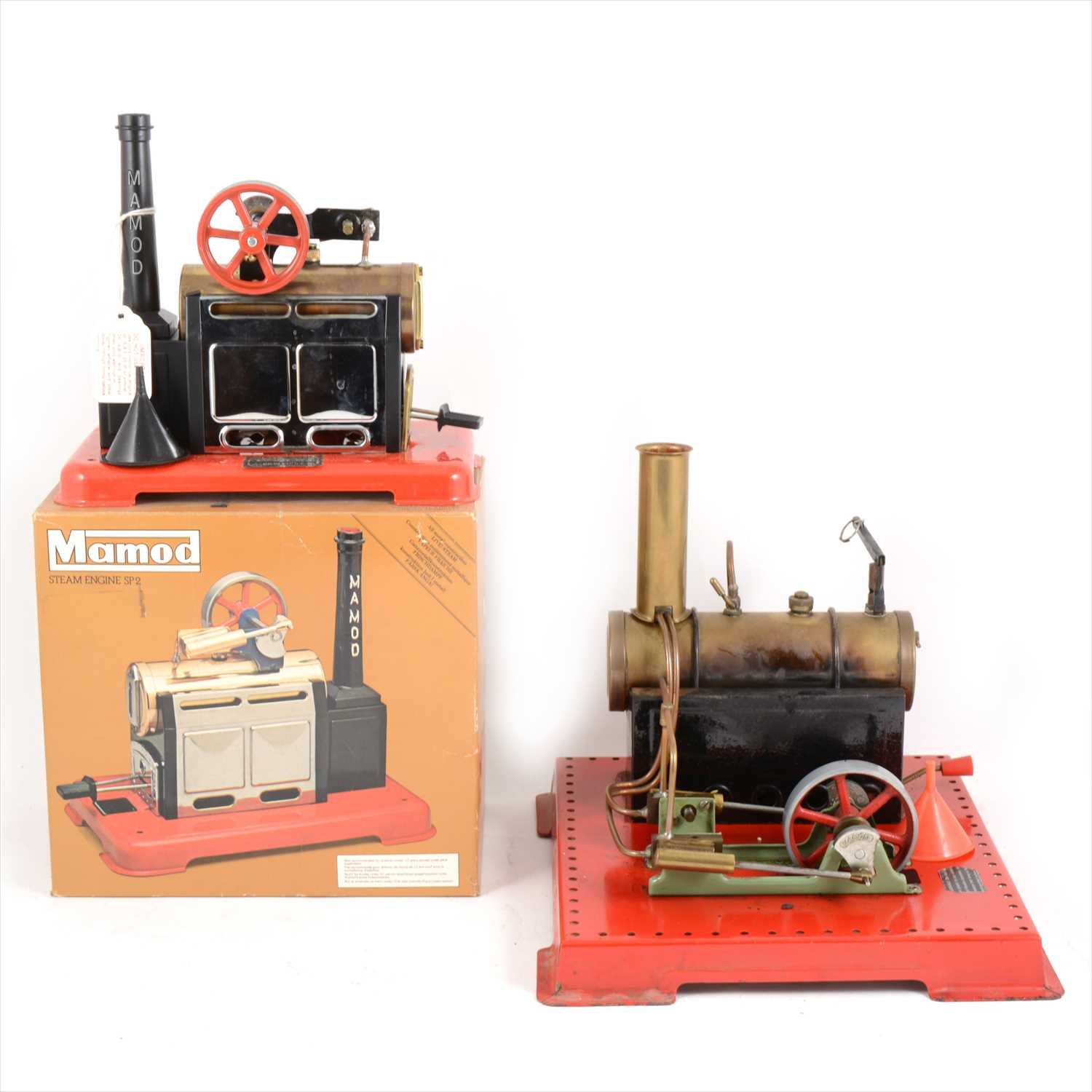 Lot 27 - Mamod live steam; two stationary steam engines, SE3 and SP2.