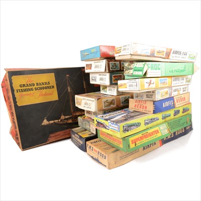 Lot 180 - Model scale kits; seventeen including makers Kleeware, Airfix, Kitmaster and Frog.