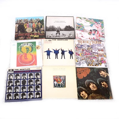Lot 31 - Vinyl LP and 7" single records; including nineteen LPs, Fleetwood Mac Kiln House and The Beatles