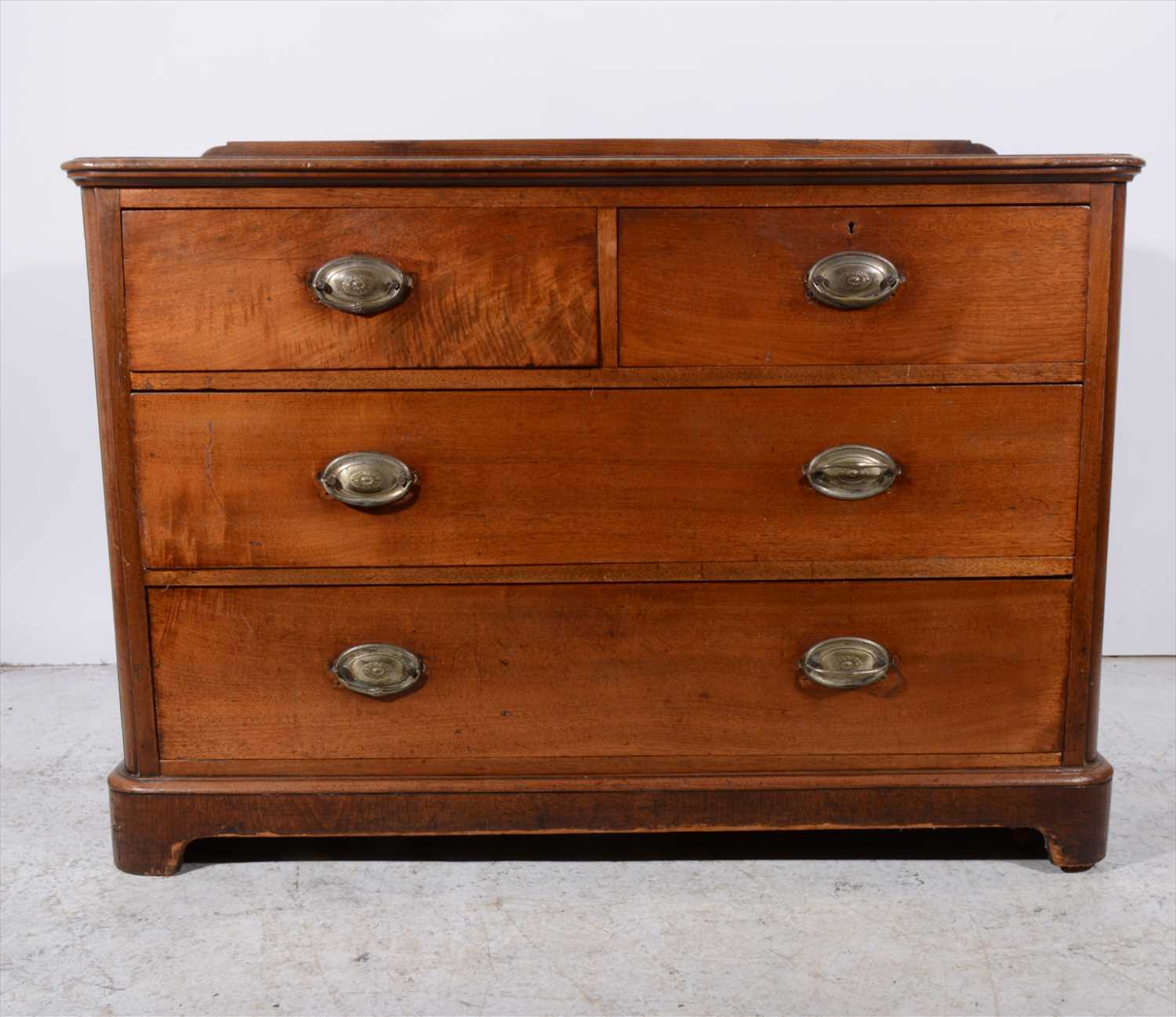 Lot 433 - A Victorian mahogany chest of drawers