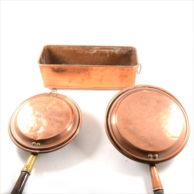 Lot 220 - A quantity of copper and brass ware