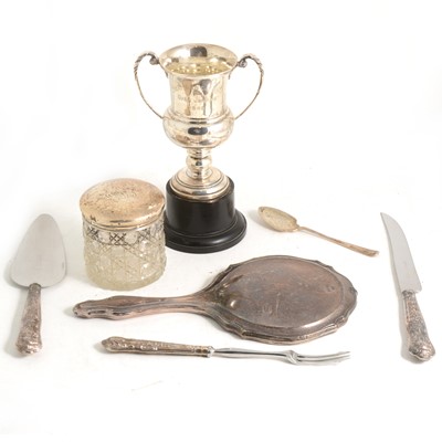 Lot 222 - A silver trophy cup and other small silver wares.