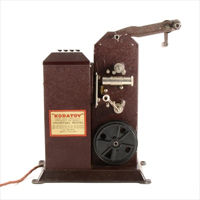 Lot 180 - A Kodatoy vintage projector, Universal model,...