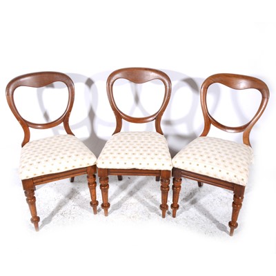 Lot 333 - Three spoon-back dining chairs