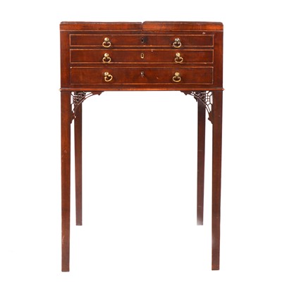 Lot 291 - A George III mahogany dressing table