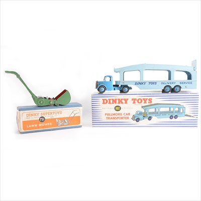 Lot 189A - Dinky Toys; no.751 Lawn Mower, boxed and no.982 Pullmore Car Transporter, boxed.
