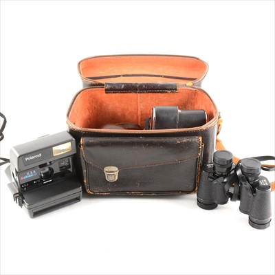 Lot 199 - Cameras: Zenit 12xP camera Polaroid 636, together with a video camera...