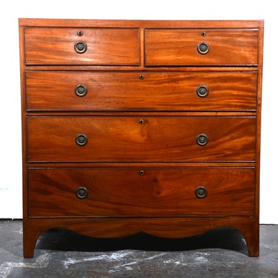 Lot 528 - Georgian mahogany chest of drawers