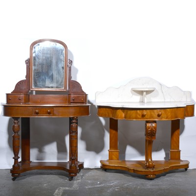 Lot 507 - Victorian mahogany duchess pair