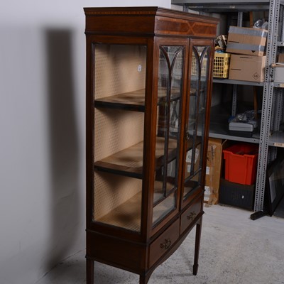 Lot 24 - An Edwardian and satinwood banded display cabinet