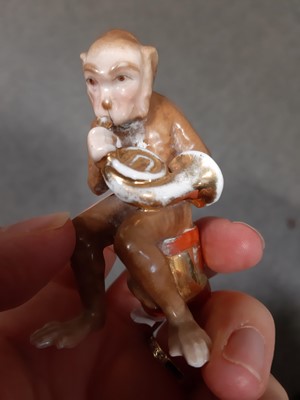 Lot 1005 - Four Sitzendorf porcelain Frog musicians, two Monkey musicians, and another