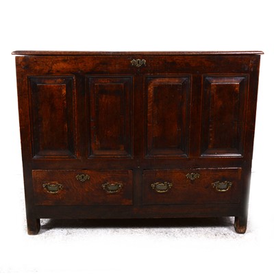 Lot 536 - A joined oak mule chest, 18th Century