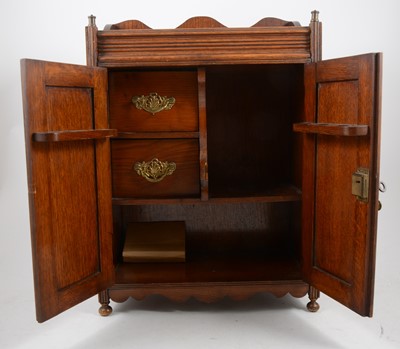 Lot 1119 - Oak smoking cabinet