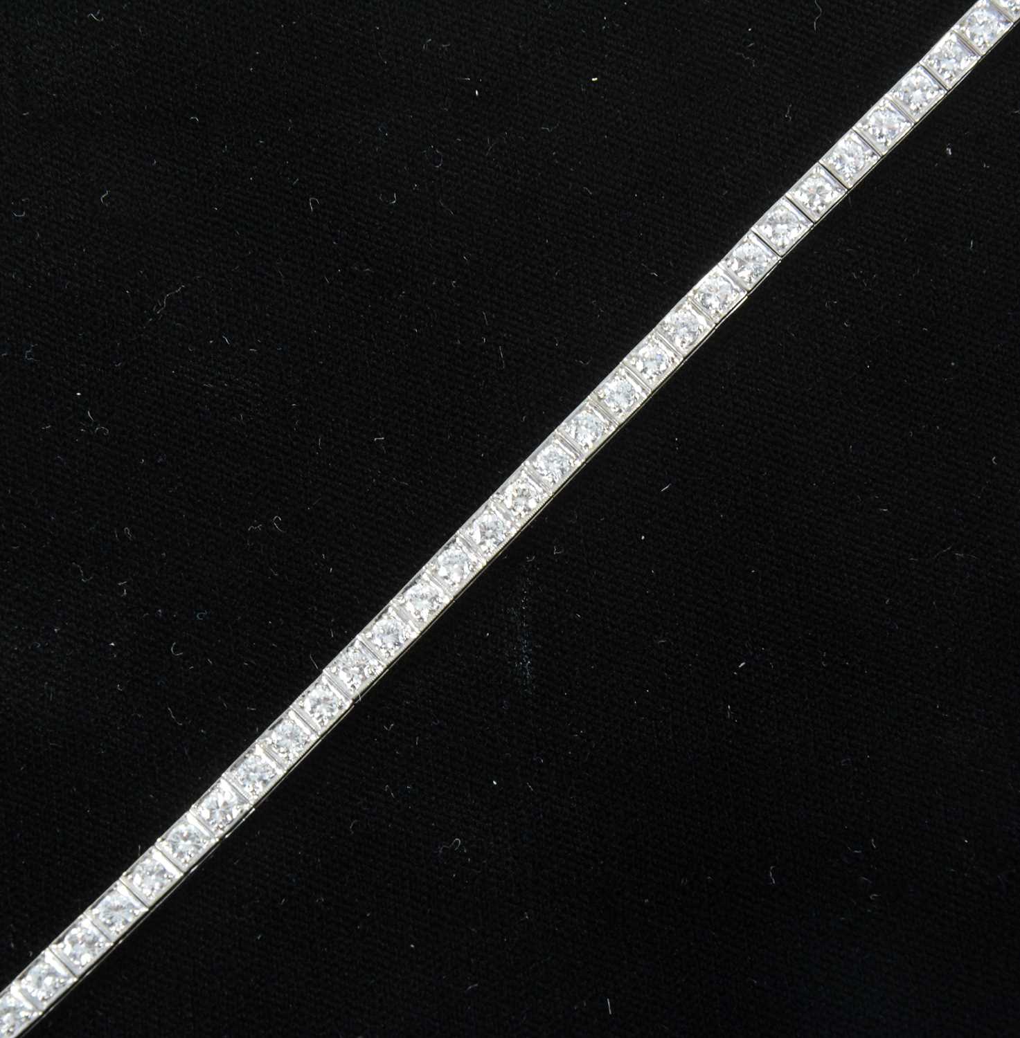 Diamond Line Lot 82 - A diamond line bracelet..