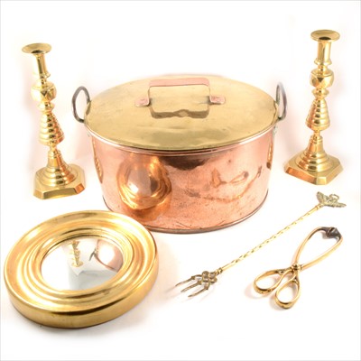 Lot 194 - A quantity of brass, copper and other metal ware