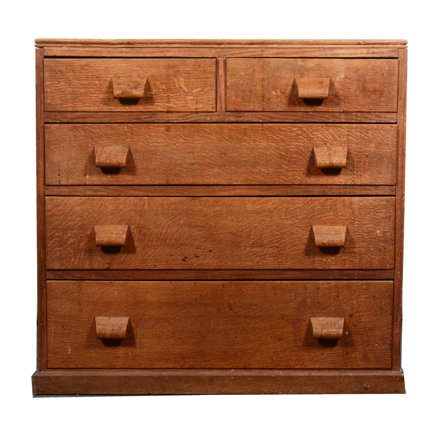 Lot 532 - A small Arts and Crafts oak chest of drawers