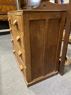 Lot 532 - A small Arts and Crafts oak chest of drawers