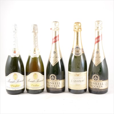 Lot 247 - Eleven bottles of assorted champagne and sparkling wines