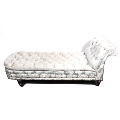 Lot 1509 - An Edwardian chaise longue