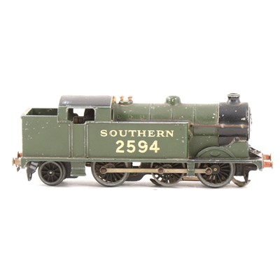 Lot 158 - Hornby Dublo OO gauge model railway locomotive; EDL7 'Southern' 2594, pre-war example, unboxed.