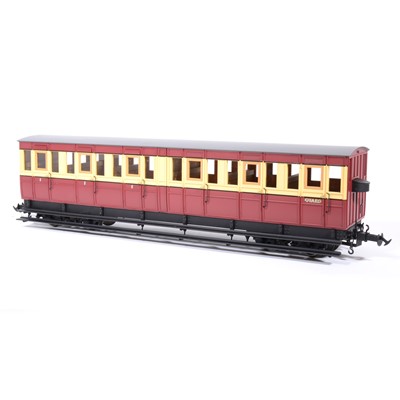 Lot 73 - Accucraft gauge 1 / G scale, 45mm, Isle of Man 'Pairs' coaches, maroon and cream, (3).