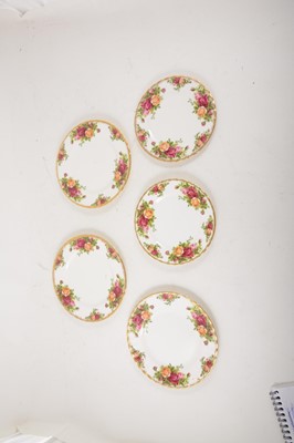 Lot 1035 - A Royal Albert part teaset, Old Country Roses, and other china teaware