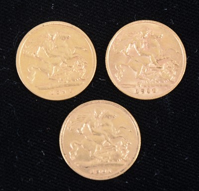 Lot 1319 - Three gold half Sovereign coins, 1894, 1901 and 1910.