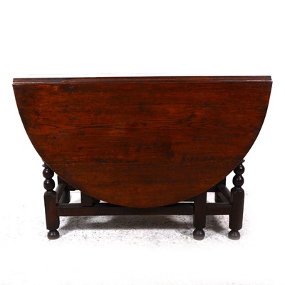 Lot 451 - Joined oak gateleg table