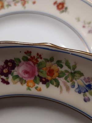 Lot 33 - A Coalport part dinner and tea service, retailed by Thomas Goode
