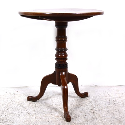 Lot 100 - A Victorian mahogany tripod table