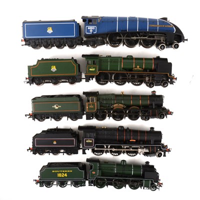 Lot 553 - Six loose Bachmann OO gauge model railway locomotives.