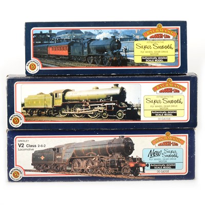 Lot 572 - Three Bachmann OO gauge model railway locomotives, 31-850, 31-701A and 31-553.