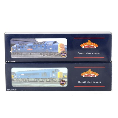 Lot 574 - Two Bachmann OO gauge model railway locomotives, 32-526 and 32-700