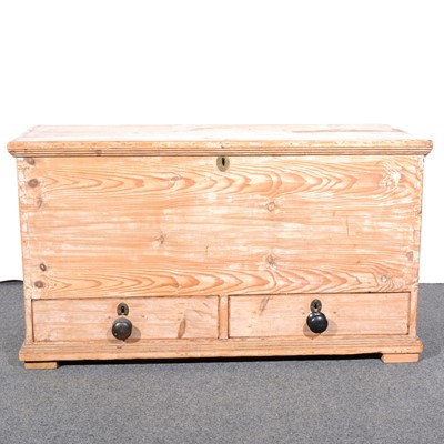 Lot 496 - A stripped pine blanket box