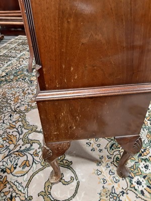 Lot 41 - A Victorian inlaid window table and a small bowfront chest of drawers