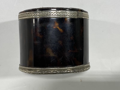 Lot 147 - Victorian silver gilt and tortoiseshell caddy box, with Emu surmount